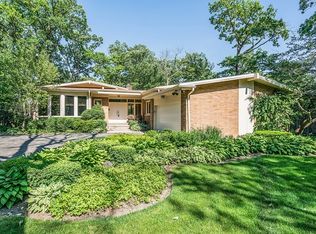 947 Rollingwood Rd, Highland Park, IL 60035