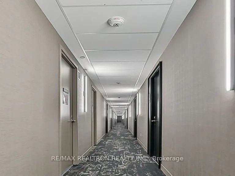 31 Tippett Rd #636 — Photo 7