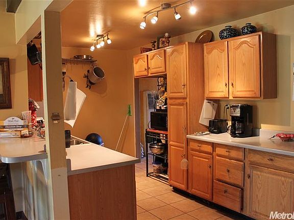 5th image of 205 Frost Dr