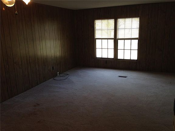 5th image of 140 Western Oaks Ln