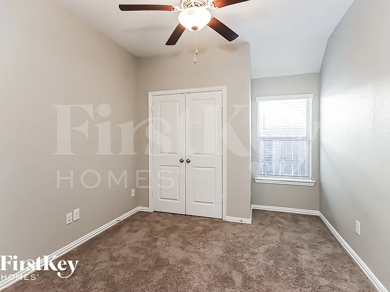 2342 Sugar Crest Dr — Photo 13