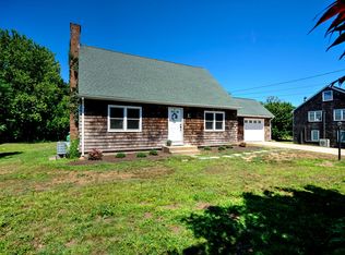 27 Sunset Dr, Charlestown, RI 02813