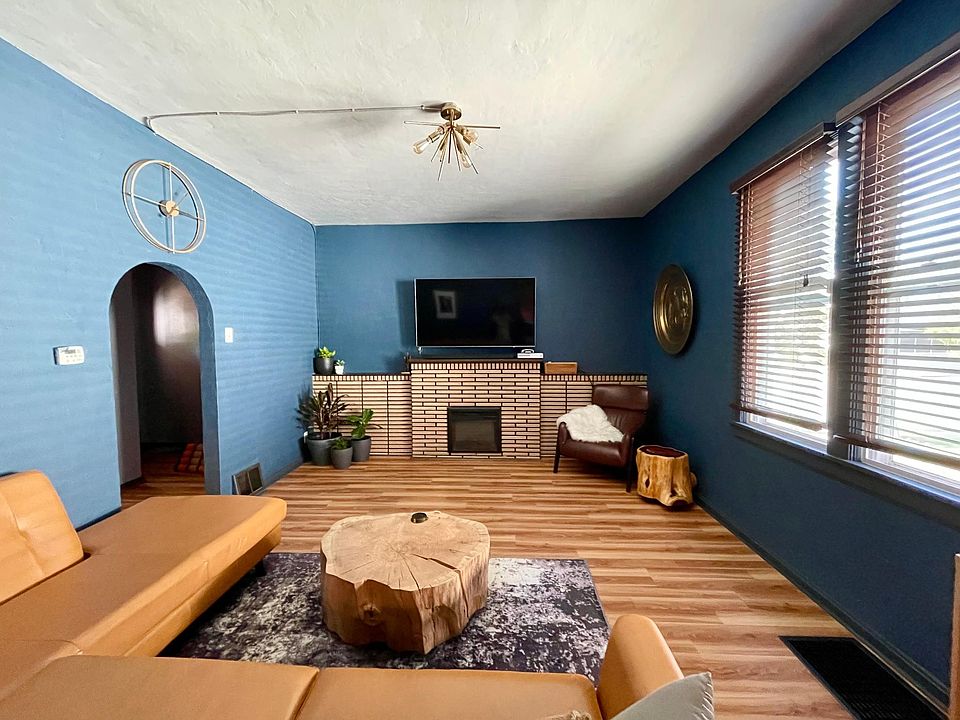 Living room; 65 inch TV included