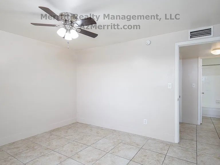 3673 E Bermuda St — Photo 18