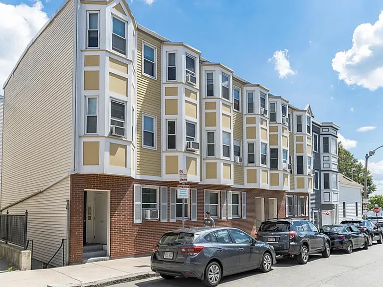 204 H St #1 — Photo 1