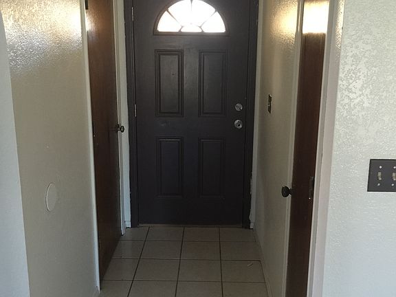 4th image of 113 Las Hadas Ln