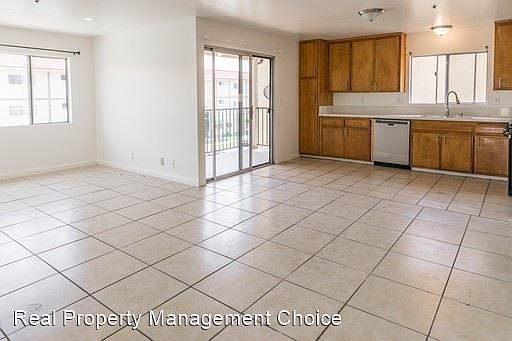 1st image of 13219 Doty Ave APT 10
