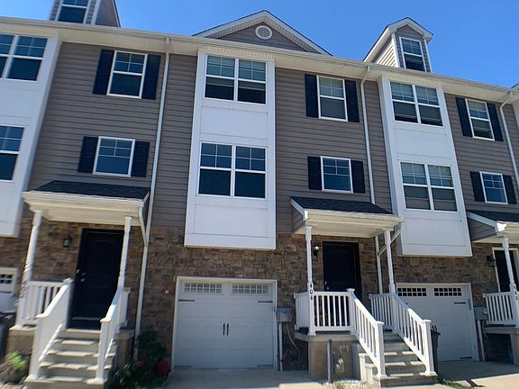 2nd image of 404 Old Elm St