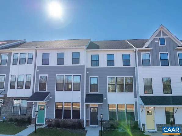 2862 Sweetbay St, Charlottesville, VA 22902