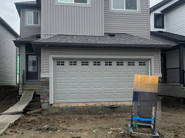 1019 14th Ave SW, Edmonton, AB T6W 0N5
