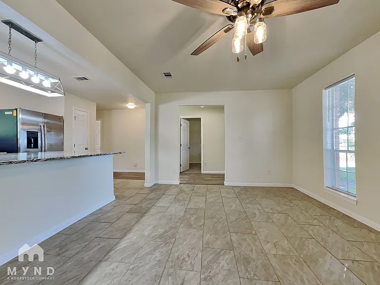 4809 Cedar St — Photo 6