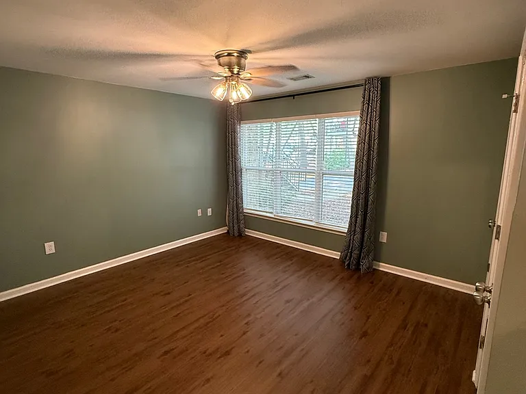 490 Barnett Shoals Rd #201 — Photo 11