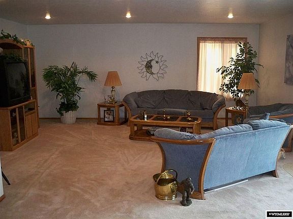 4th image of 1341 Juniper Dr