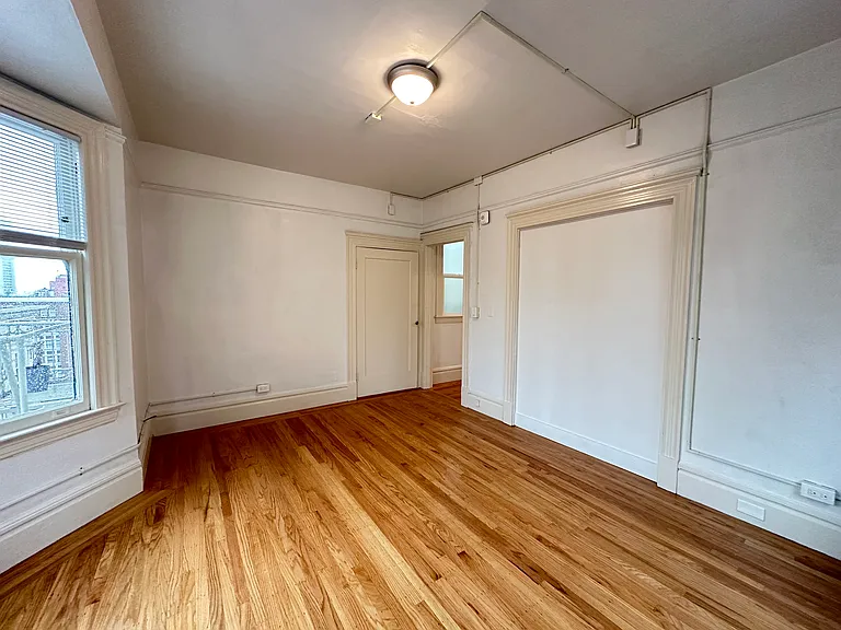1101 Pine St #400 — Photo 16