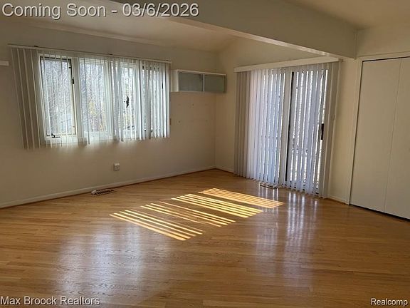 3rd image of 4623 Patrick Rd