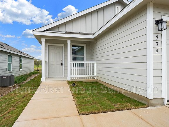 5th image of 934 Rock Bend Ln