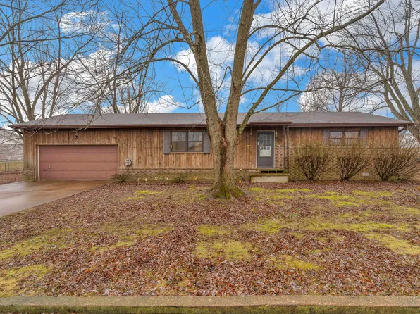 1300 E 10th Street, Mountain Grove, MO 65711