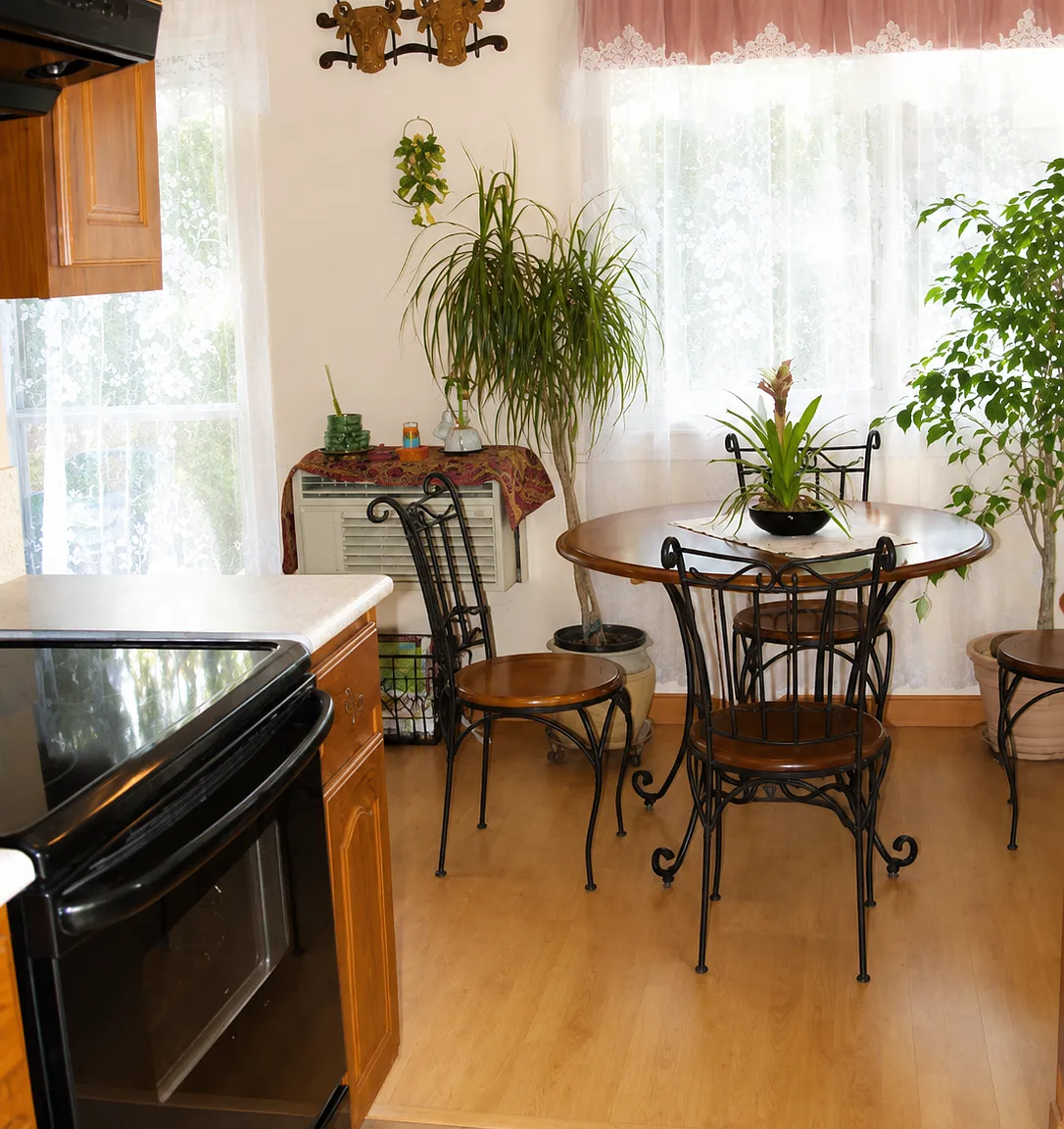 1 bed, 610 sqft, $1,990 — Photo 1
