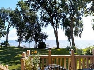 6136 Old Glory Ln, Neenah, WI 54956