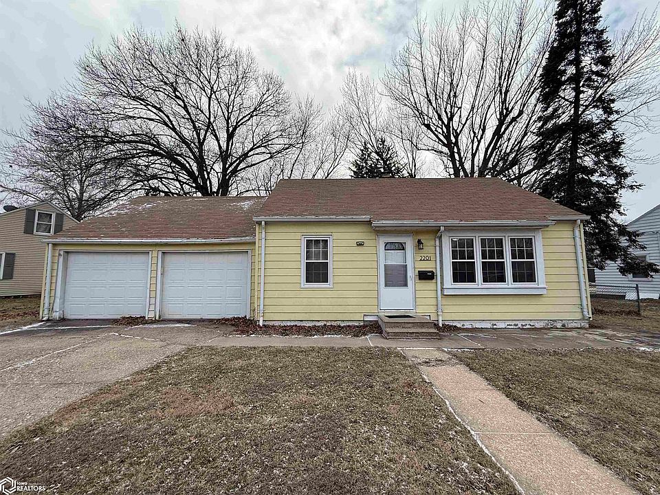 1st image of 2201 Burlington Ave