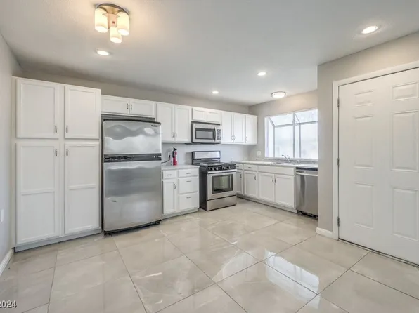 1856 Nebula Dr, Las Vegas, NV 89115