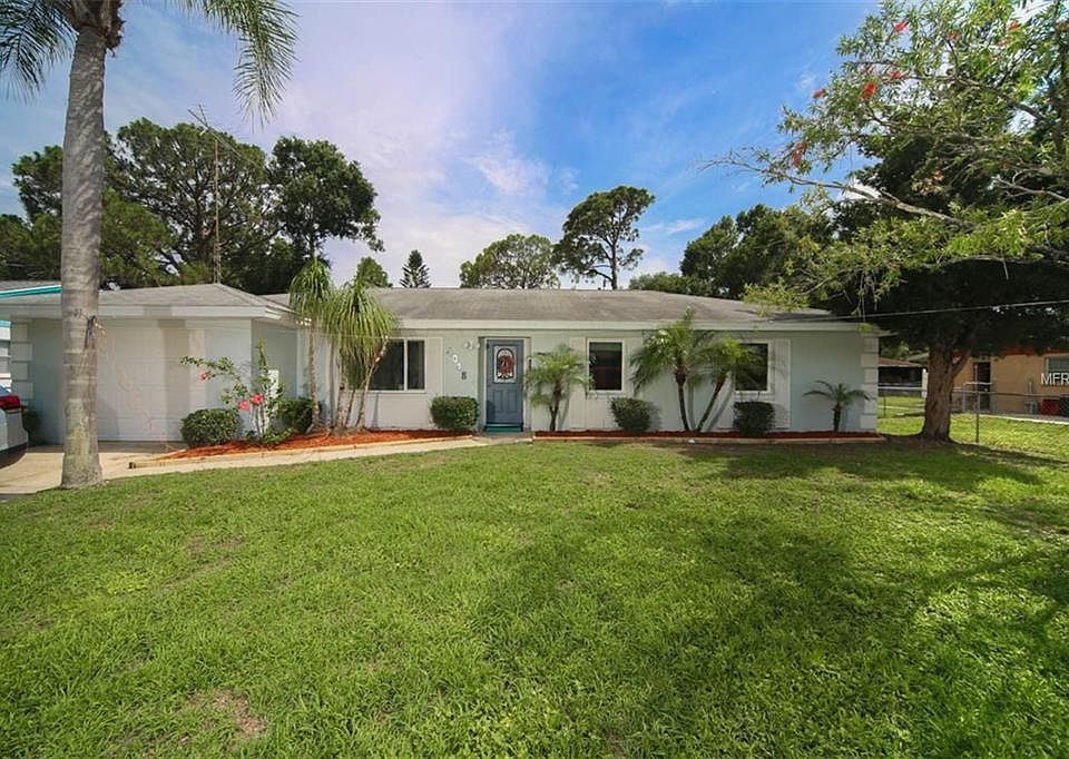 1st image of 4048 Berkshire Dr