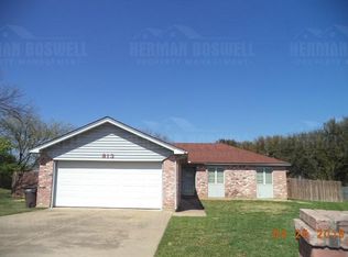 813 Reveille Rd, Fort Worth, TX 76108