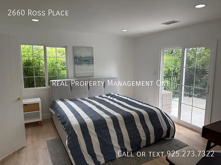 2660 Ross Pl — Photo 8