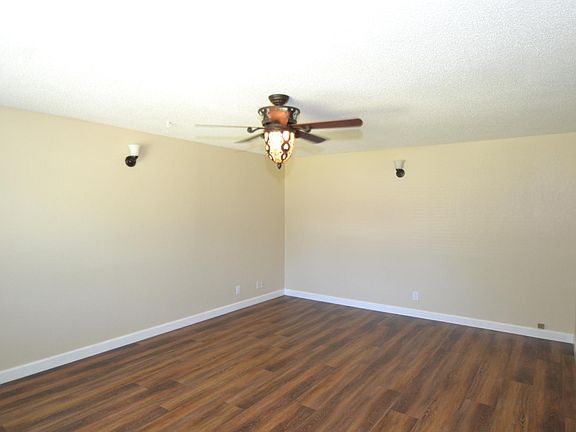 2nd image of 4845 N Warren Ave