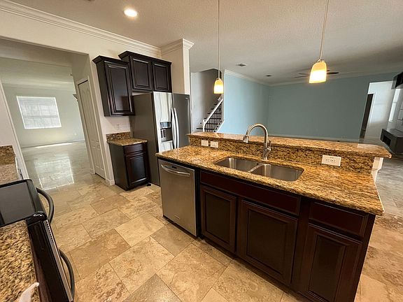 4th image of 14724 Crosston Bay Ct