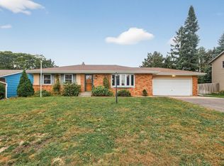 2237 Maple Ln E, Maplewood, MN 55109