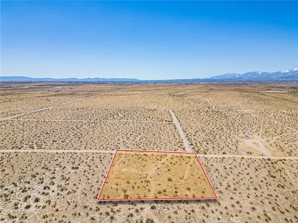 9500 Villa St Lot 52, Adelanto, CA 92301