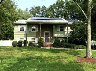 449 Lyons Rd, Basking Ridge, NJ 07920