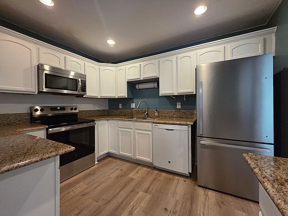 2nd image of 23 Longbow Ct