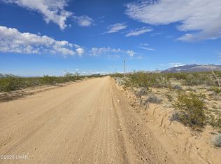 S Wild Bill Rd, Yucca, AZ 86438