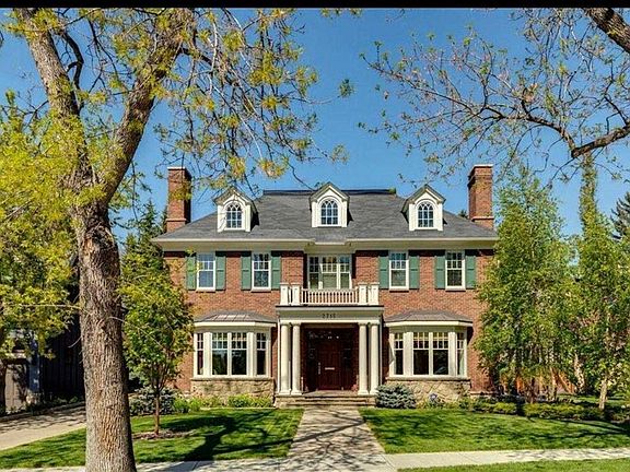 2nd image of 2715 E Carleton St SW