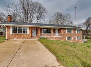7 Mulberry Ln, Rossville, GA 30741