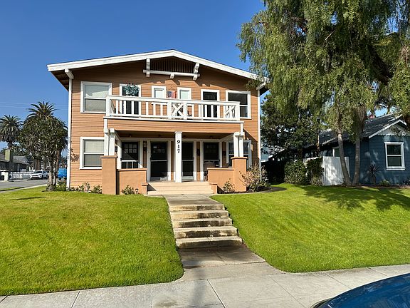 2nd image of 917 Portola Ave