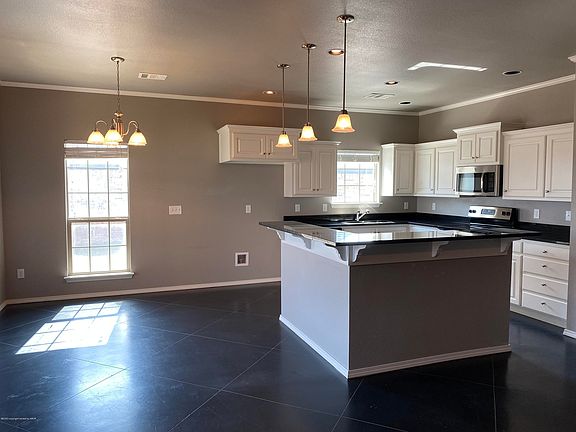5th image of 7703 Legacy Pkwy