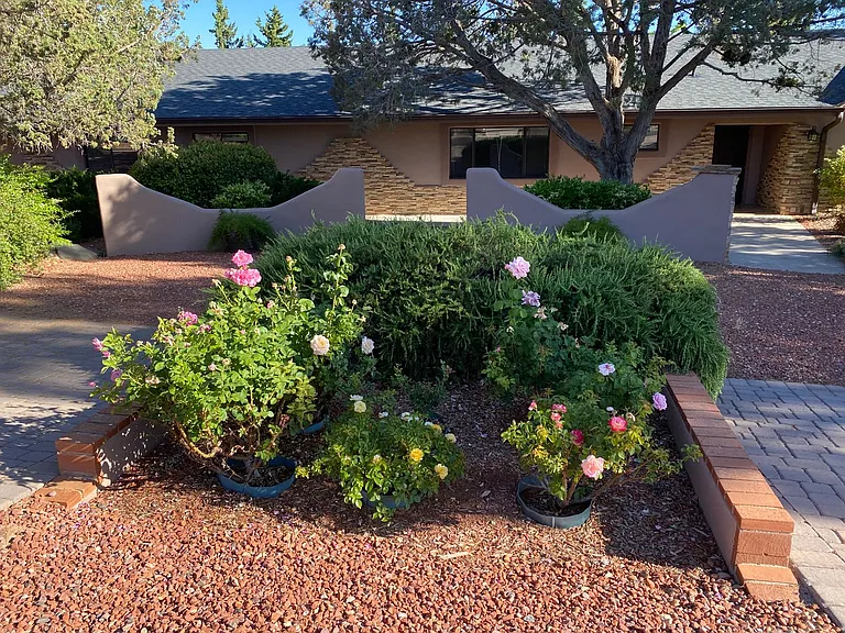 2285 Sanborn Dr — Photo 27