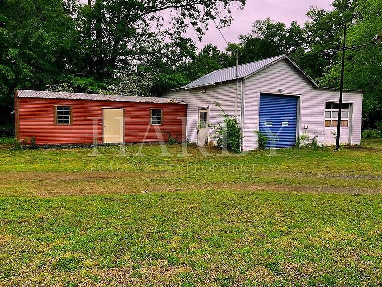 4501 & 4511 Martha Berry Hwy NW — Photo 3
