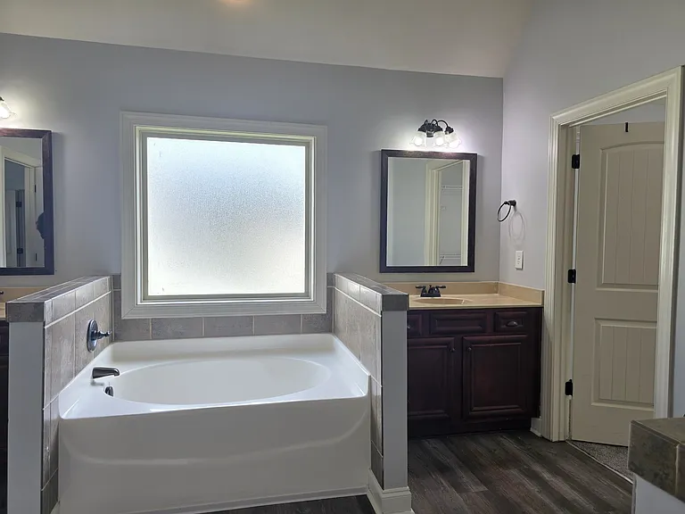 8809 Crenshaw Dr — Photo 26