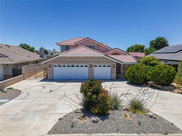14389 Ironsides Ln, Helendale, CA 92342