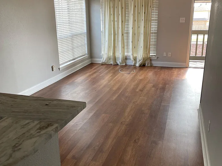 2900 Manhattan Blvd #104 — Photo 1