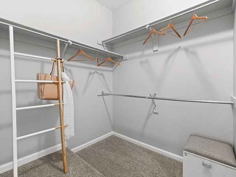 Isabella Apartment Homes — Photo 14