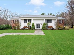 1365 High Hawk Rd, East Greenwich, RI 02818