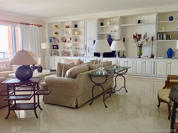 3rd image of 7662 Fisher Island Dr #7662