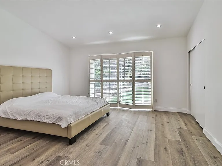 23540 Kivik St — Photo 28