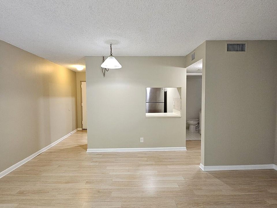 1st image of 1900 N Congress Ave APT 206