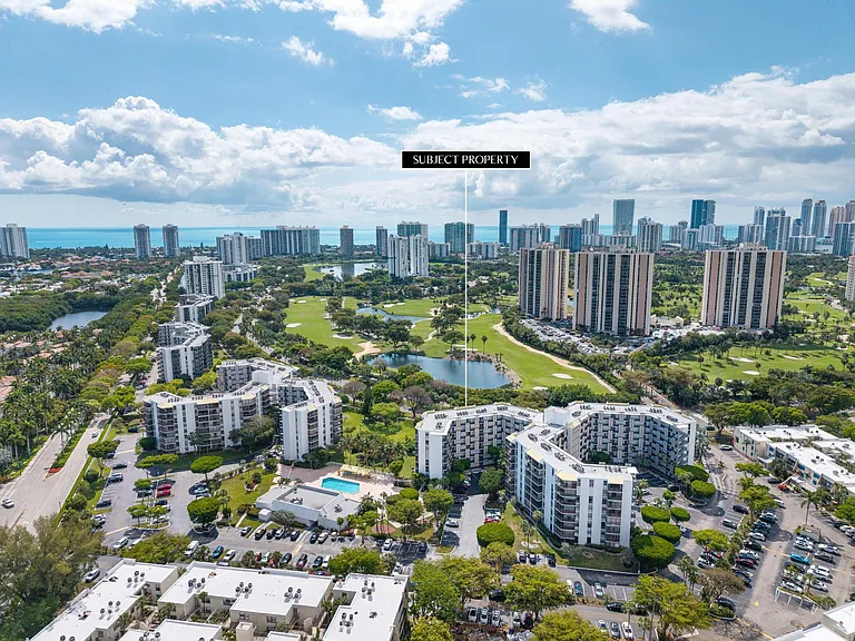 20400 W Country Club Dr #610 — Photo 34